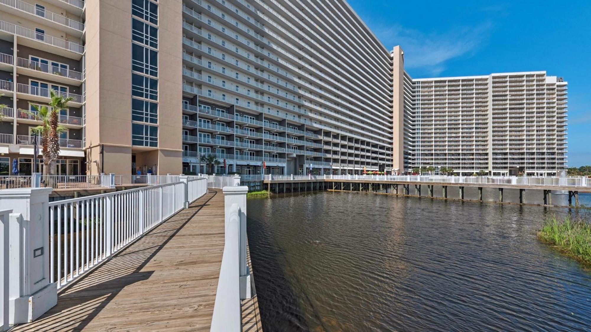 Laketown Wharf 613! Ocean View, 1 Bd, 2 Bath, And Amazing Amenities! Villa Panama City Beach Buitenkant foto
